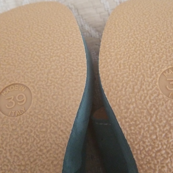 SOLD OUT - Picture 5 of 6